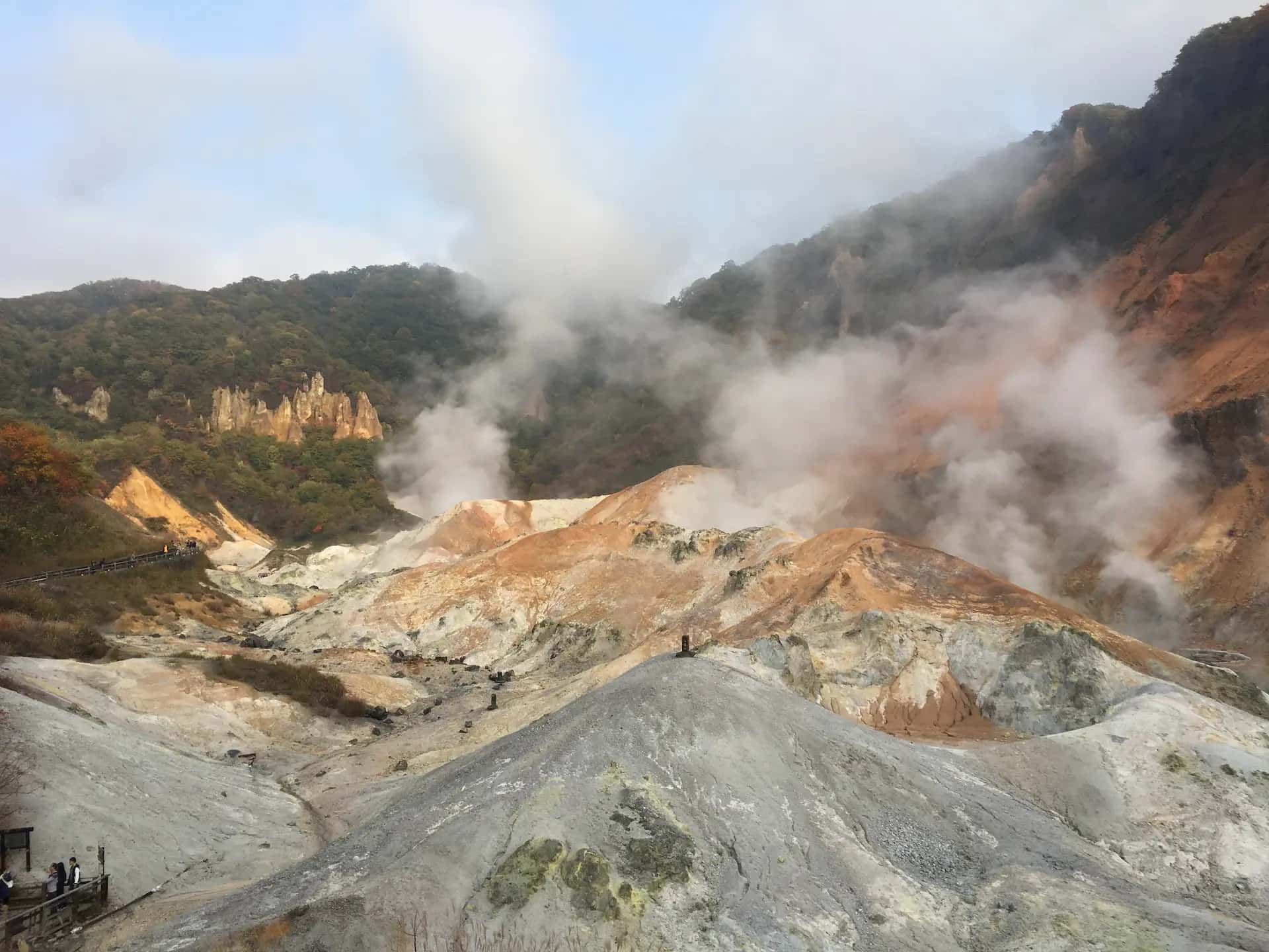 【2025年最新版】北海道秘湯10選 | 絶景と極上の湯に癒される隠れた名湯完全ガイド