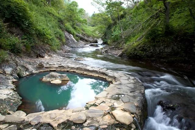 Shikaribetsu Gorge Camping Ground - Shika-no-yu