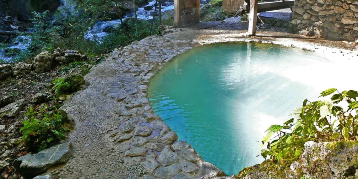 Shirahone Host Spring Public Open-air Bath