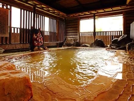男鹿温泉郷 元湯 雄山閣