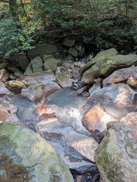 Kirishima Onsen Kawanoyu (River Bath)