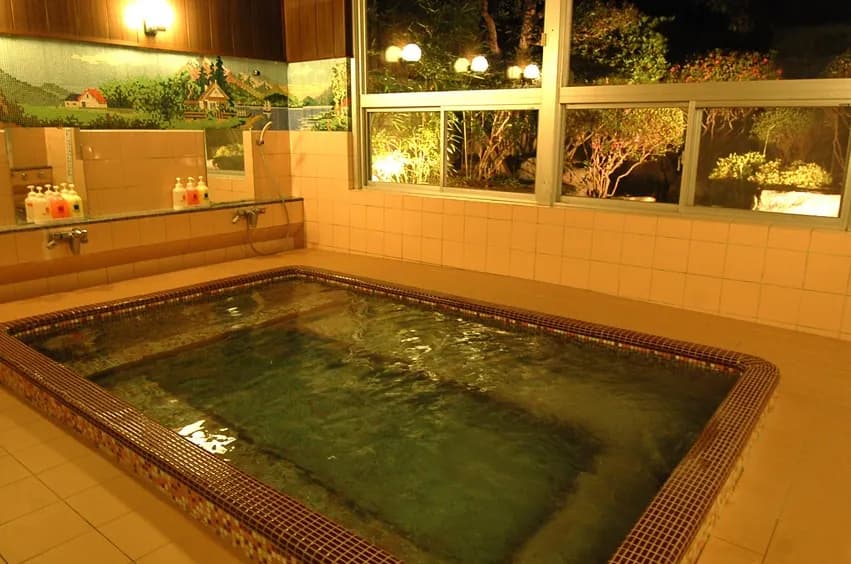 養老温泉本館
