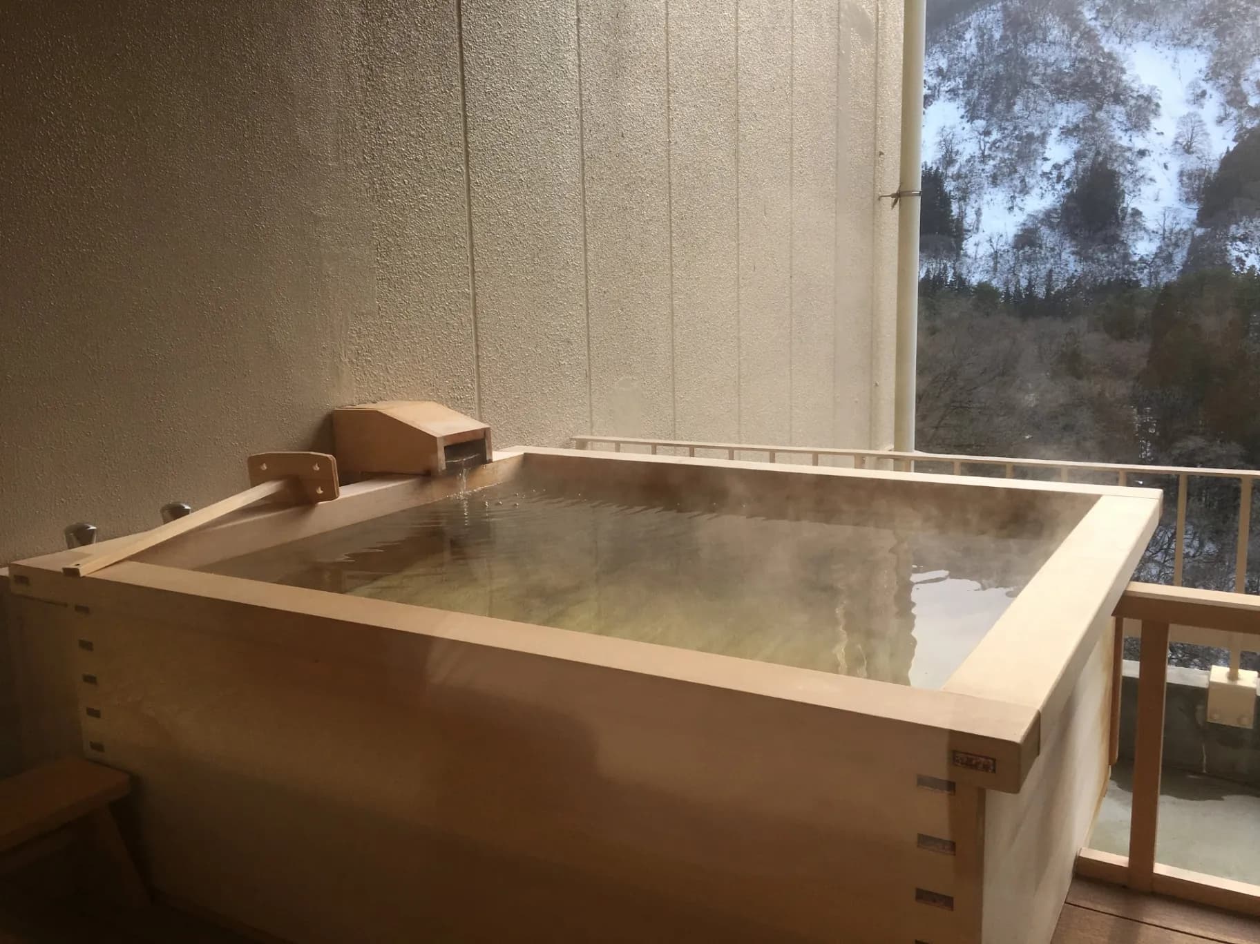 会津芦ノ牧温泉 丸峰観光ホテル