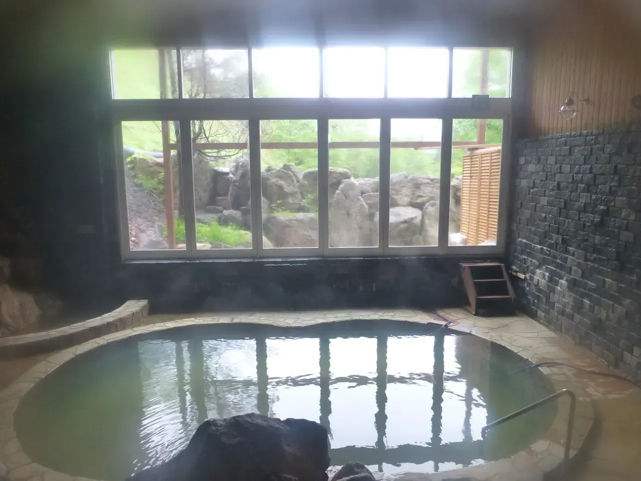 然別峡 かんの温泉 (参考:かんの温泉 HP)